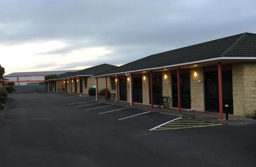 Hawera Hotel | Kiwi Court Motel