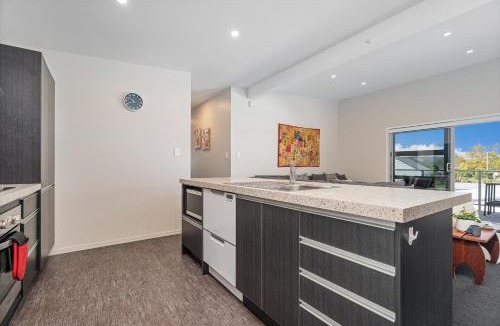 Coromandel Apartment | Wharf Landing - Harbour View with Sunny Balcony, Walk to Town