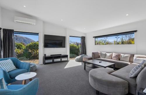 Wanaka House | Casa Central - Wanaka Holiday Home