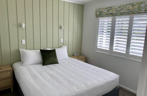 Collingwood Hotel | Pioneer Motel Collingwood