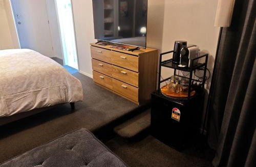 Avonhead House | Smart Stay Guest Suite - 8 Min to Airport - Convenient Location