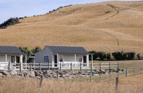 Wedderburn Hotel | Wedderburn Cottages
