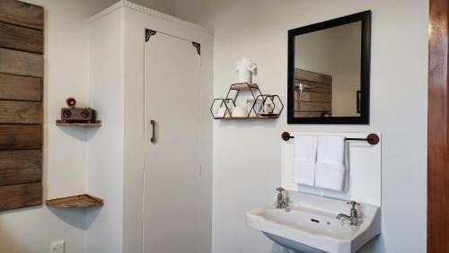 Pirongia Hotel | Alexandra Hotel