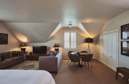 Greytown Apartment | Briarwood