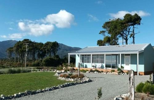 Waimangaroa House | Beach House - Waimangaroa West Coast
