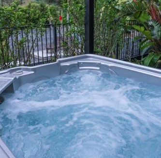 Whangamata Cabin | Amazing Kiwi Lodge