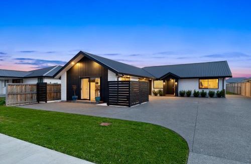 Blenheim House | Modern home away from home