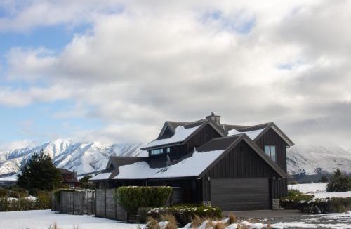 Windwhistle Ski Chalet | Yuki's Chalet - Terrace Downs