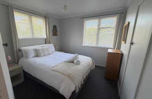Oamaru House | Tyne above Town