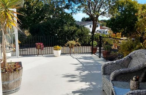 Raumati Beach Apartment | The Hideaway
