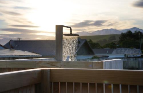 South Bay Apartment | Welcome to 'Bays Rest' South Bay, Kaikoura