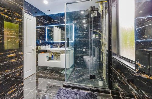 Goodwood Heights House | Spacious 5BR Holiday Home Near Manukau