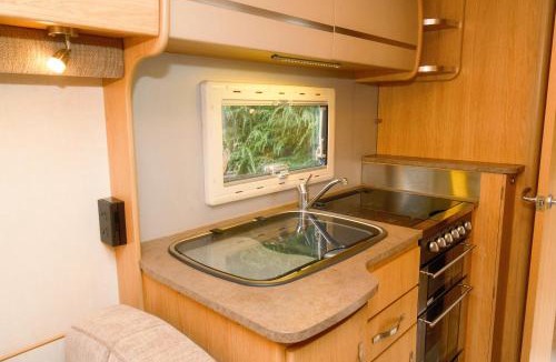 Wanaka Cabin | Sundale Caravan Retreat 2 Berth - Wanaka