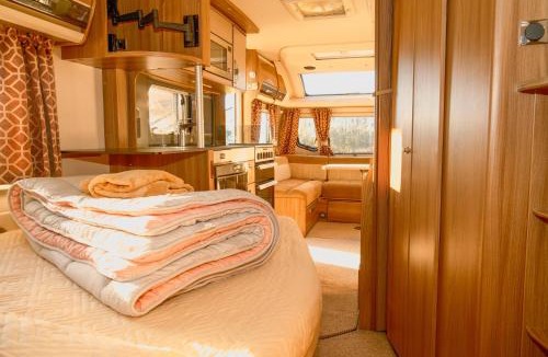 Wanaka Cabin | Sundale Caravan Retreat 4 Berth - Wanaka