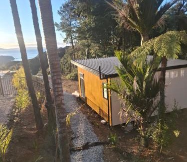 Tata Beach Ski Chalet | Totaranui Accommodation Chalet One