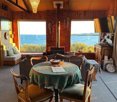 Kakanui House | Kakanui Surf Bach