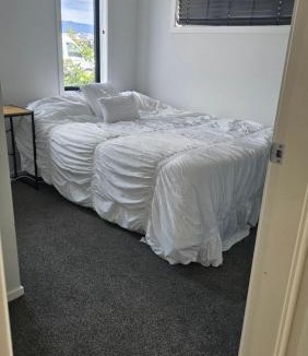 Papamoa Beach House | Papamoa Private Room & Bathroom