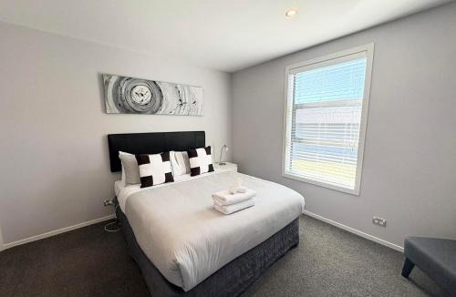 Lake Tekapo House | Lakeview Alpine Escape