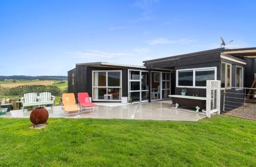 Waipu House | Heart of Waipu - Waipu Holiday Home