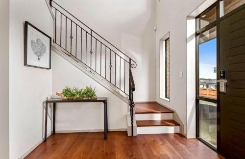 Pinehill House | Pinehill Extra-Large 8 Bedrooms House