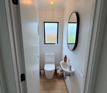 Taradale House | Newly Renovated - Private 2 bedroom retreat