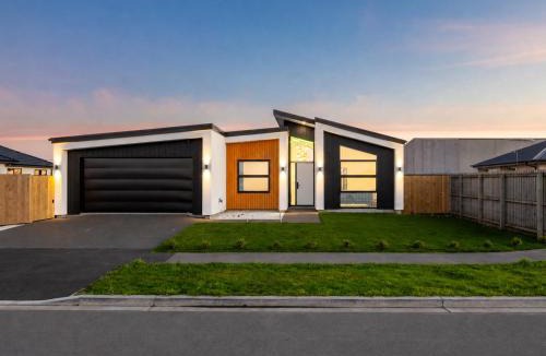 Hornby House | The Gem - 5 bedroom brand new house