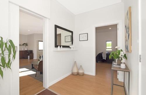 Pyes Pa House | Oropi Escape