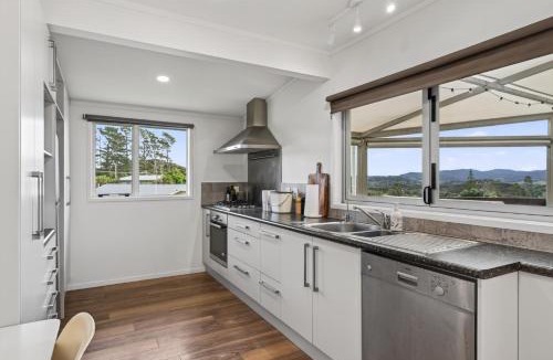 Mangawhai Heads House | Sundowners - Mangawhai Heads Holiday Home