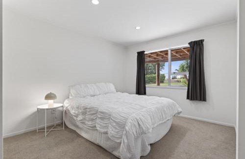 Mangawhai Heads House | Sundowners - Mangawhai Heads Holiday Home