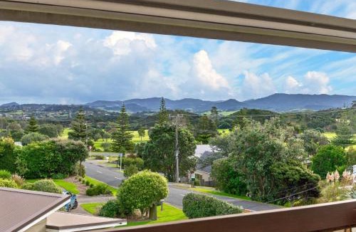 Mangawhai Heads House | Sundowners - Mangawhai Heads Holiday Home