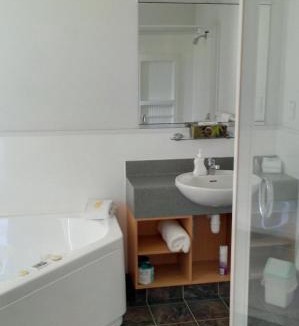 Whanganui Hotel | Riverview Motel