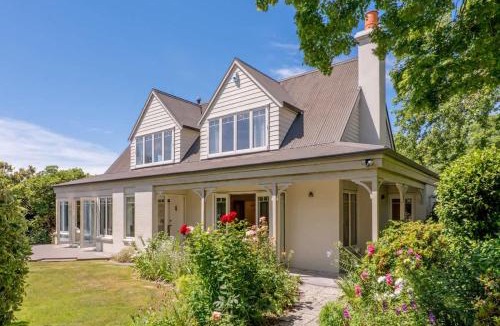 Riccarton House | The Garden Haven in Fendalton