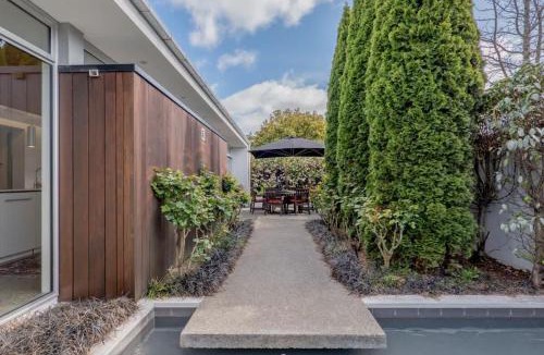 Saint Albans House | Hawkesbury Executive Home