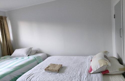 Mount Albert House | 3 Bedroom House, A