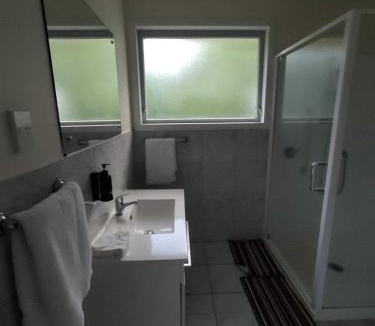 Mount Albert House | 3 Bedroom House, A