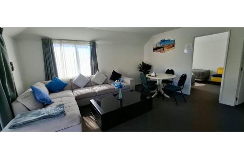 Sherborne Street Hotel | Alcala Motor Lodge
