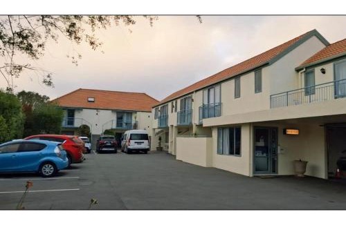 Sherborne Street Hotel | Alcala Motor Lodge