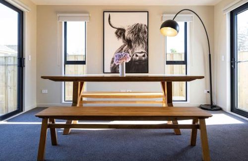 Burnside House | Christchurch Airport Family Home, Sleeps 8, 4 Queen Bedrooms