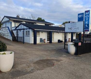 Levin Hotel | The Cave Motel