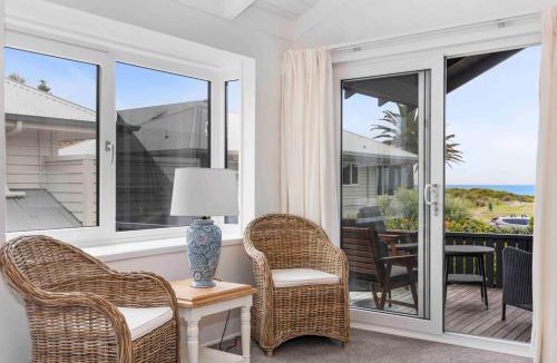 Mount Maunganui Apartment | Beachfront Marine Parade