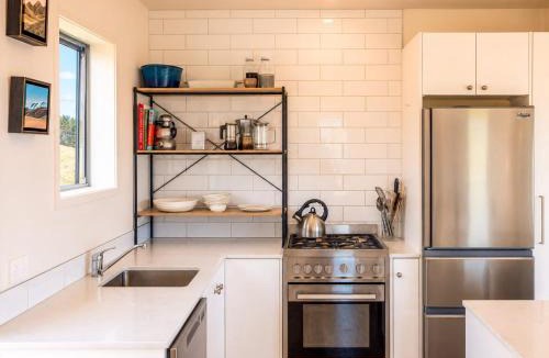 Ostend House | Overview - Stay Waiheke