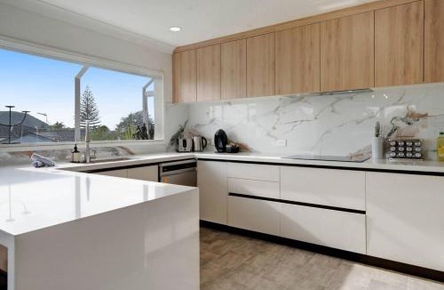 Greenlane - Ellerslie House | Cosy Mt Wellington 5BR Home with Air-Con - Parking