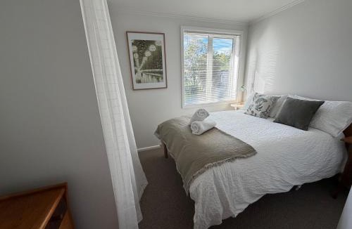 Oamaru House | Top of Tyne - Peace, Comfort & Local Connection