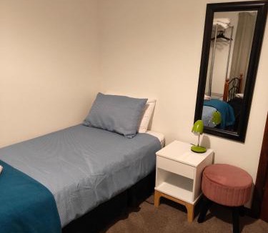 Palmerston North Bed & Breakfast | Larsen Apartment