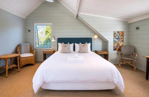 Oneroa House | Headland Views Oneroa