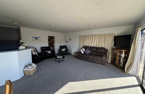Kaiteriteri House | Seaside At Stephens Bay