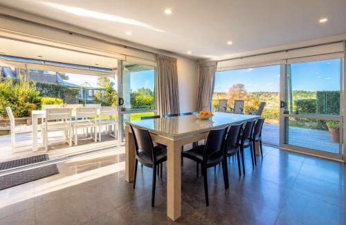 Oneroa House | Bella Seven- Stay Waiheke