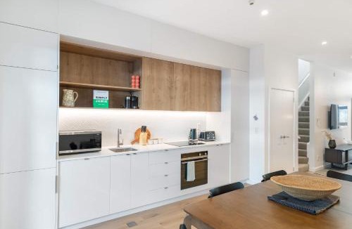 Te Aro Apartment | The Primrose Parlor Stylish Heart of the CBD