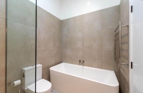 Te Aro Apartment | The Primrose Parlor Stylish Heart of the CBD