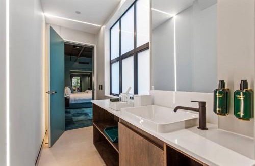 Auckland Central Business District Apartment | The Grand Heritage Suite 4 Bed Entire Floor